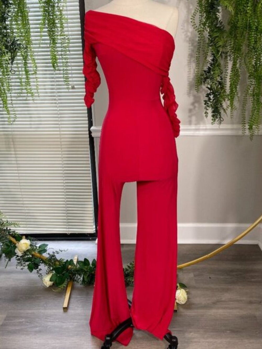 Young Blood | Curvy Fit Jumpsuit in Burgundy Red